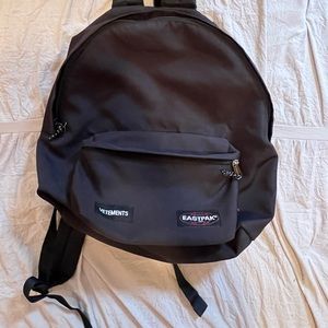 Vetements X Eastpak Tourist Backpack Big size 
Sold out eveywhere! With dust bag